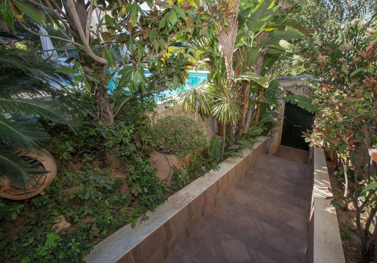 Exceptional Villa In Voula Near The Sea Athen Exterior foto